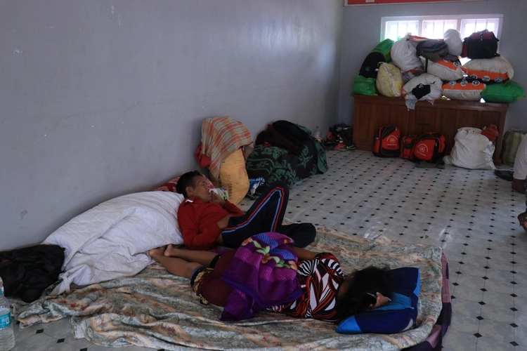 KUKI KHANGLAI LAWMPI RELIEF CENTRE 
