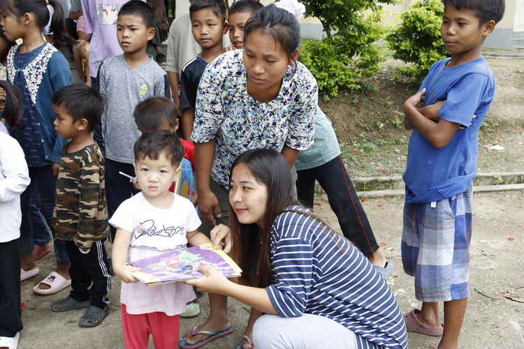 KKL-GHQ DISTRIBUTE STATIONERY ITEMS